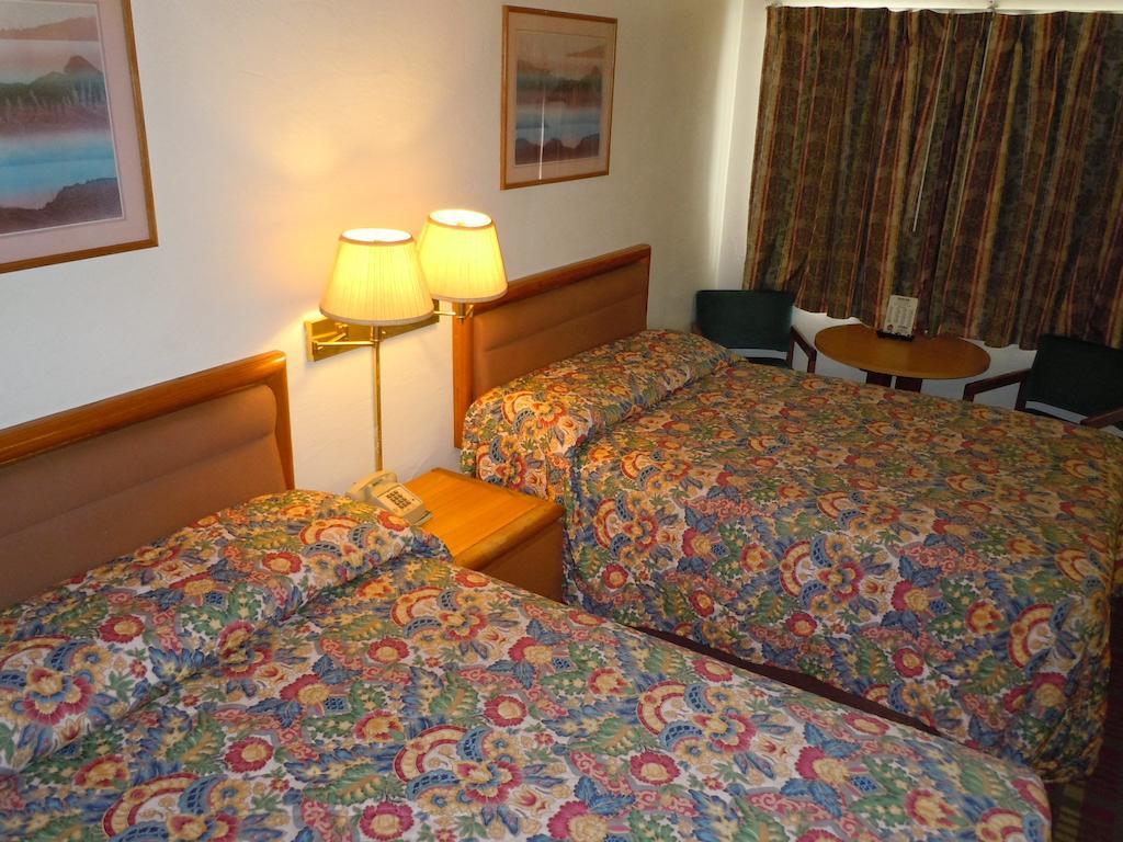 Value Inn Fallon Phòng bức ảnh